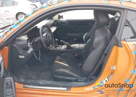 2023 Toyota Gr86 10Th Anniversary Special Edition from USA, damaged, VIN JF1ZNBG15P9755935